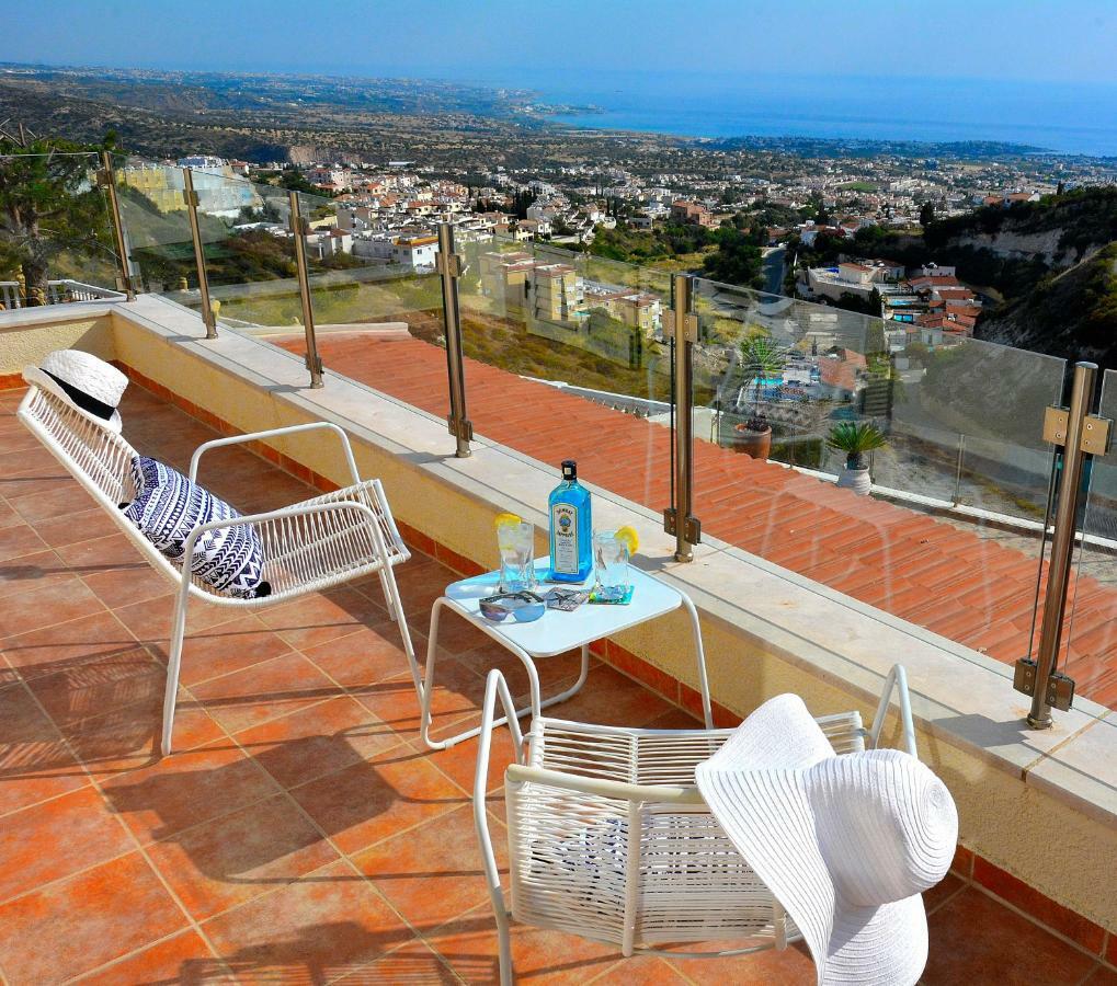Villa Ocean Breeze Peyia Esterno foto