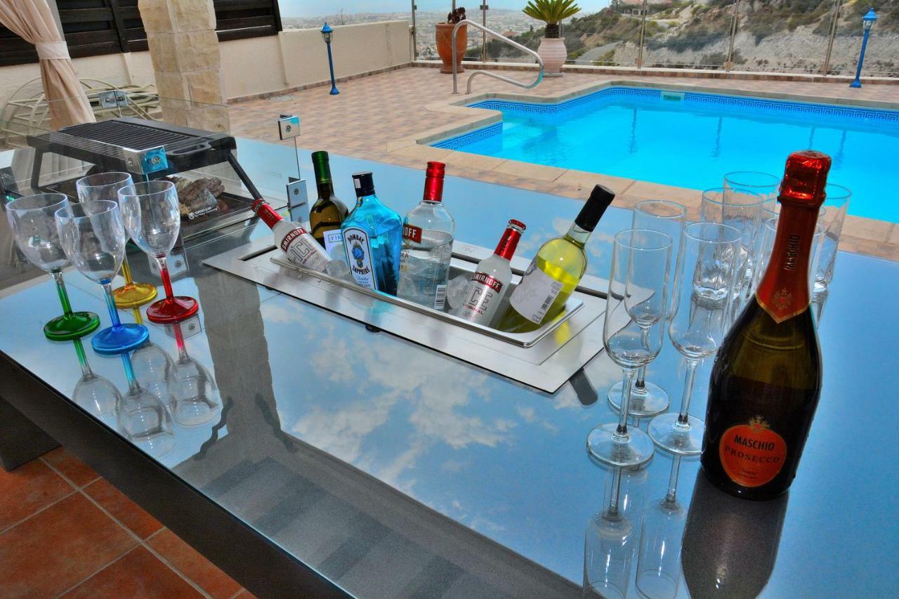 Villa Ocean Breeze Peyia Esterno foto